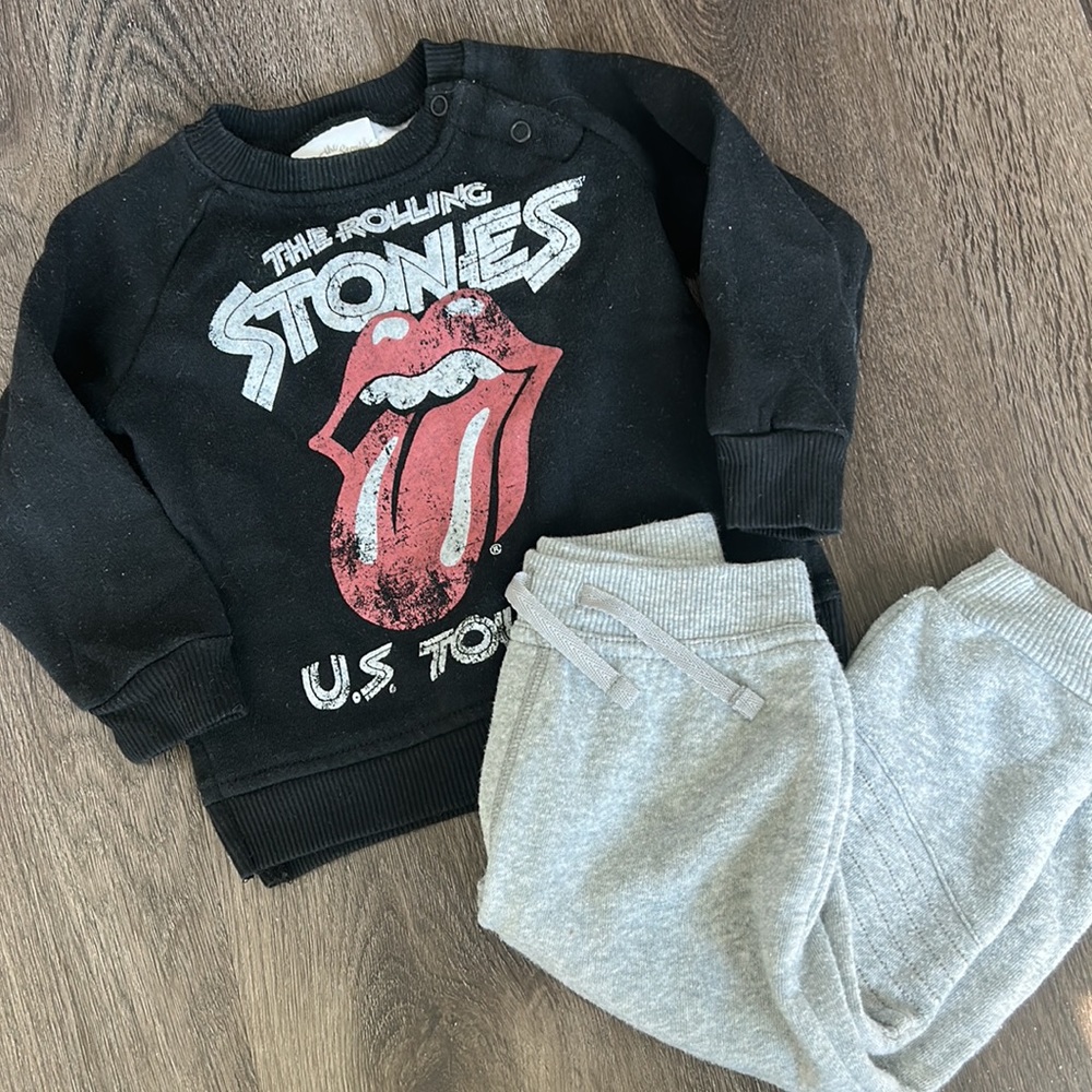 **ROLLING STONES** PULLOVER SWEATSHIRT JOGGER SET **FOR INFANT TODDLER**